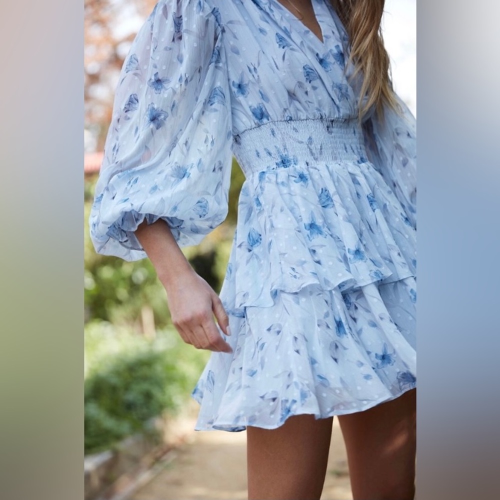 BARDOT | NWT Malina Dress in Blue Lily Print Size Small - Picture 3 of 9